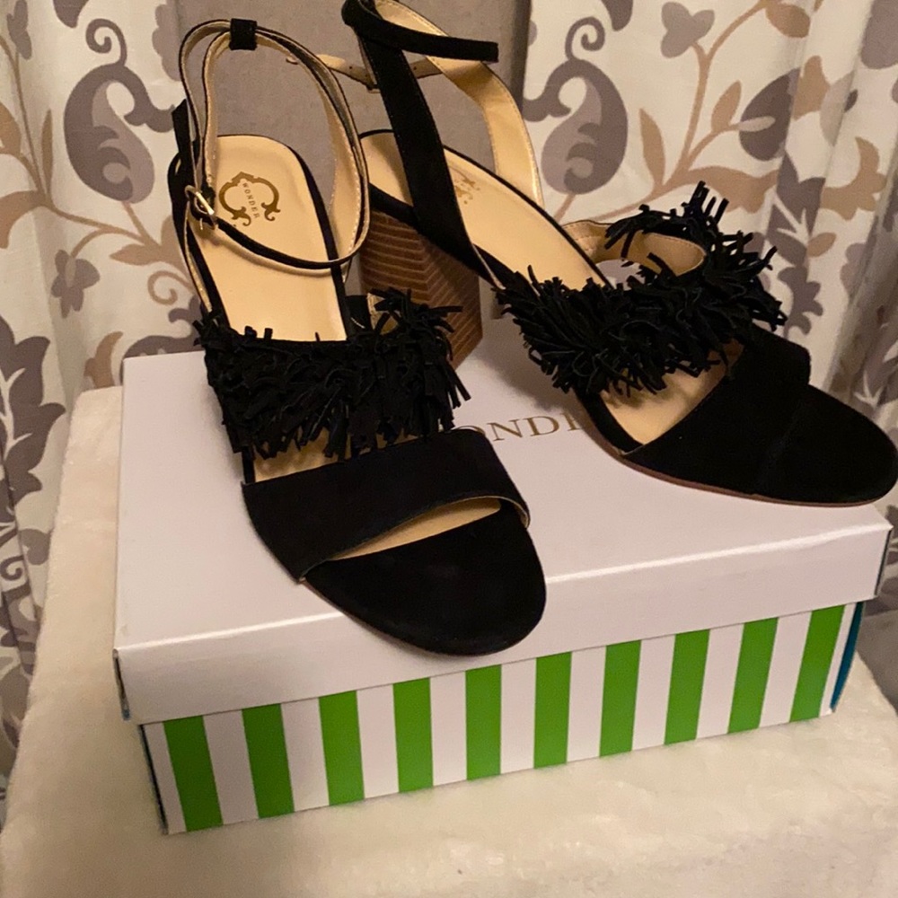 C Wonder 9.5M black suede strappy sandal